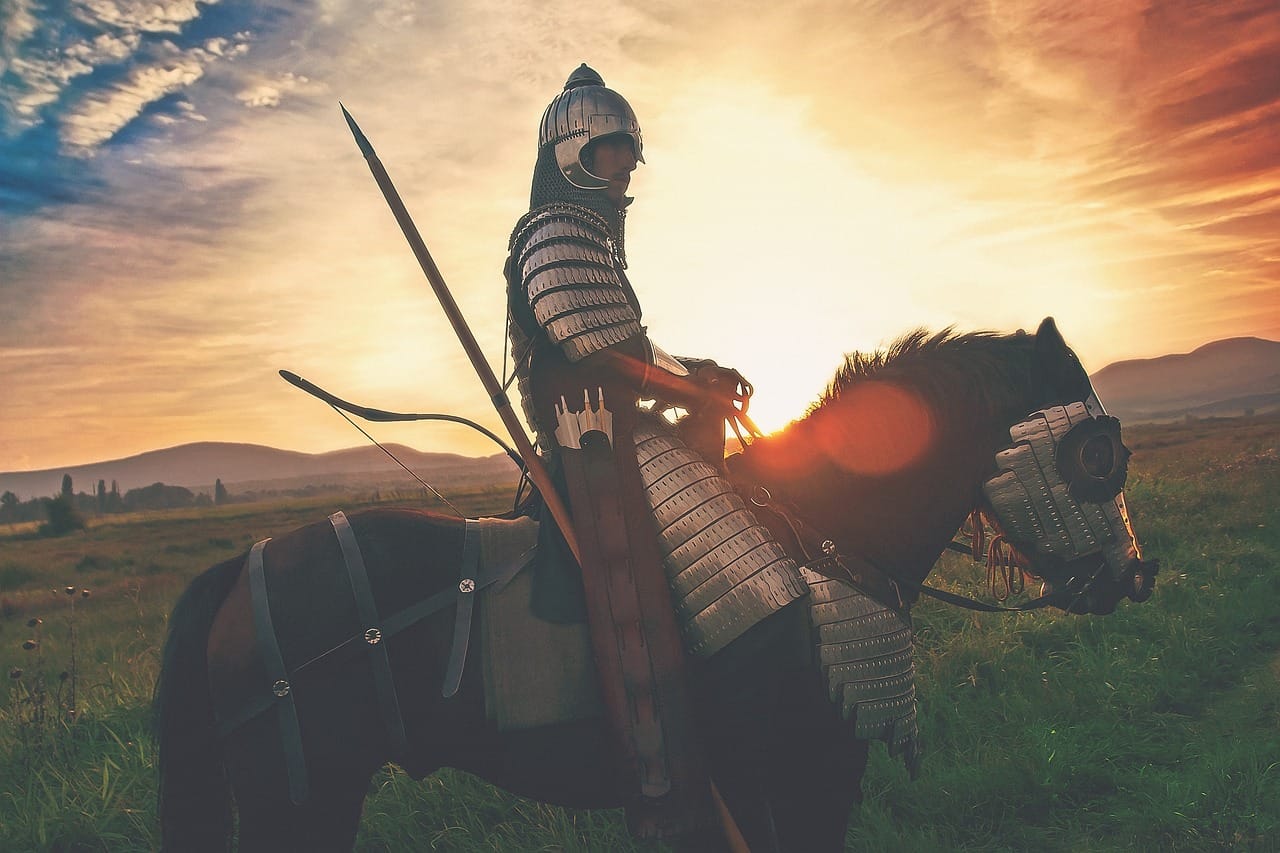 Armour in Hollow Crown is heavy, and you feel each kilogram.