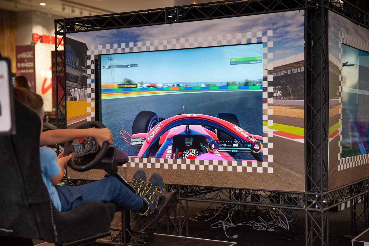 A steering wheel works, but the game is tuned for a controller.